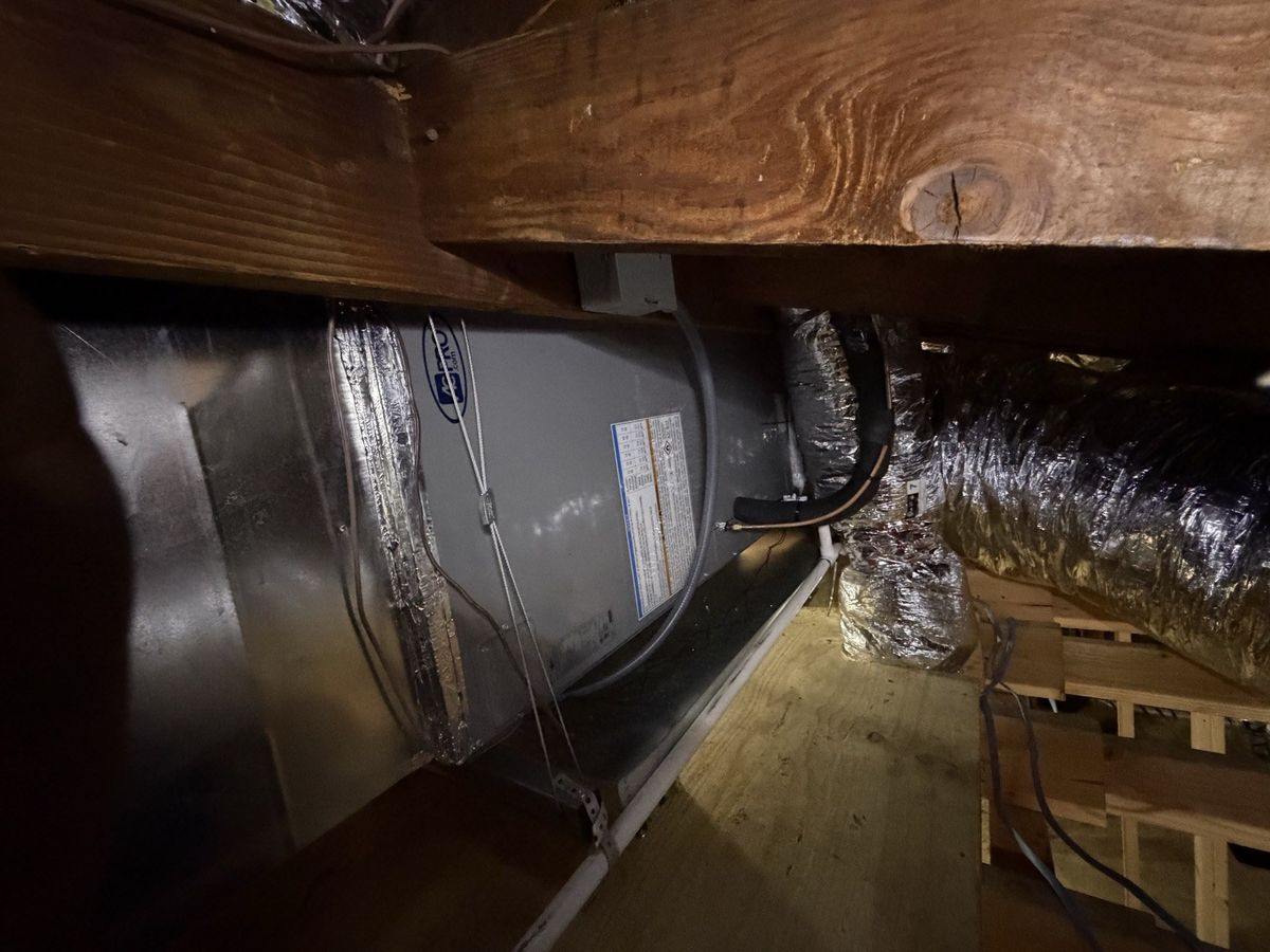 Air handler with insulated flex ducts